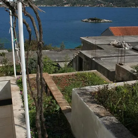 By The Sea Tri Zala, Korcula - 4351 *