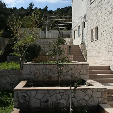 By The Sea Tri Zala, Korcula - 4351 Apartment Zrnovo