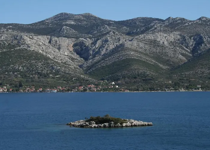 By The Sea Tri Zala, Korcula - 4351 *