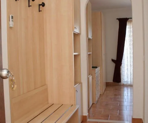 By The Sea Tri Zala, Korcula - 4351